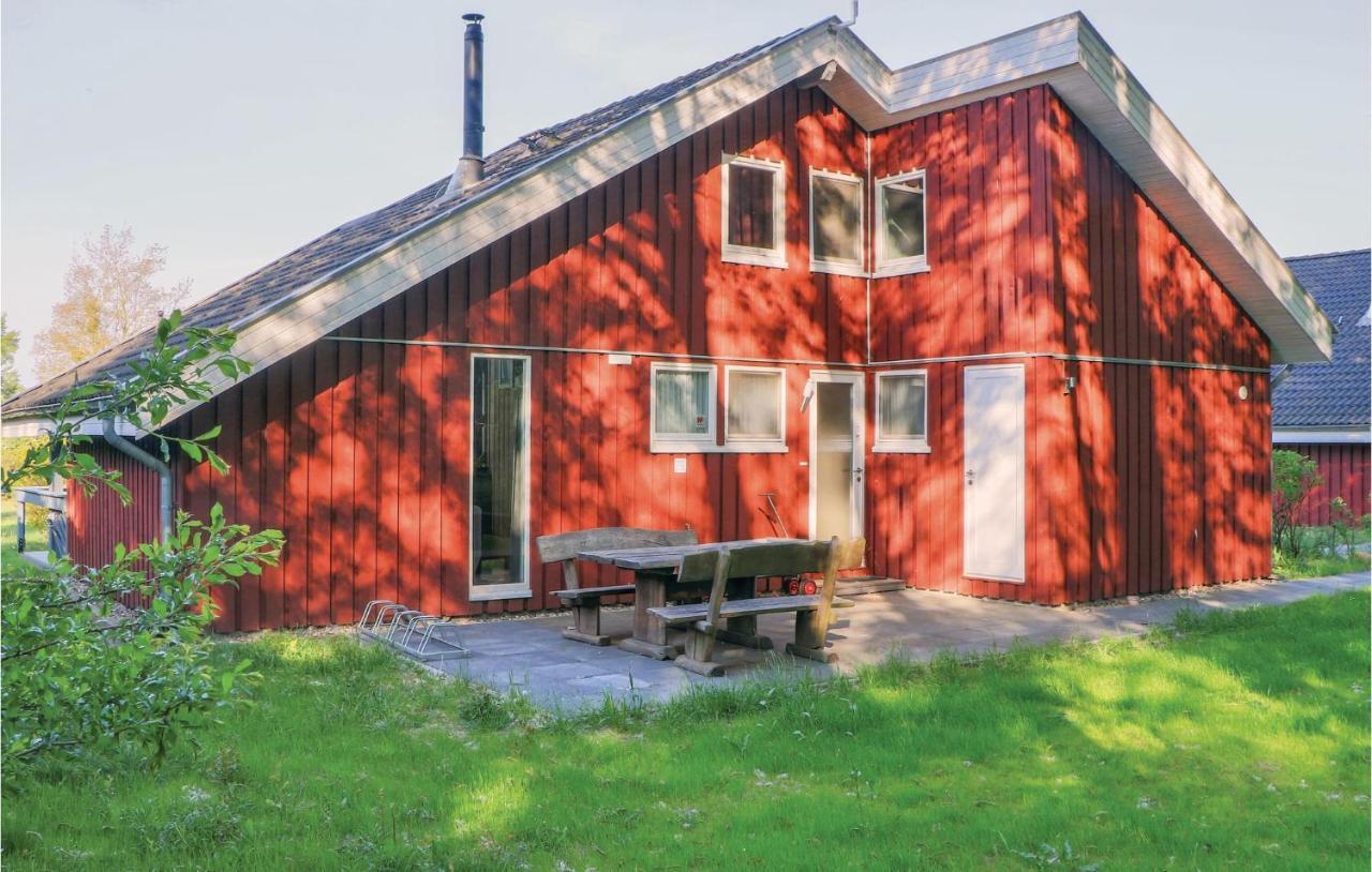Cozy Home In Rechlin With Wifi エクステリア 写真