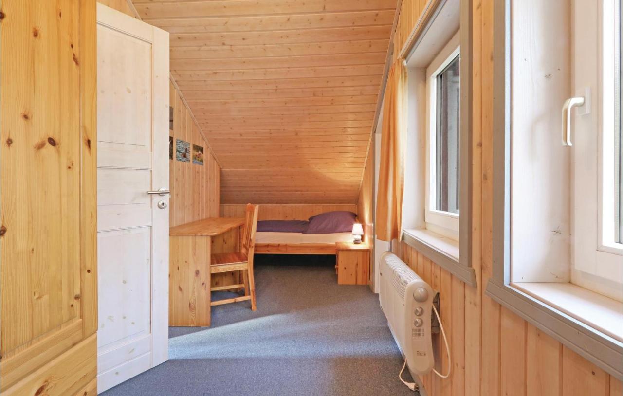 Cozy Home In Rechlin With Wifi エクステリア 写真