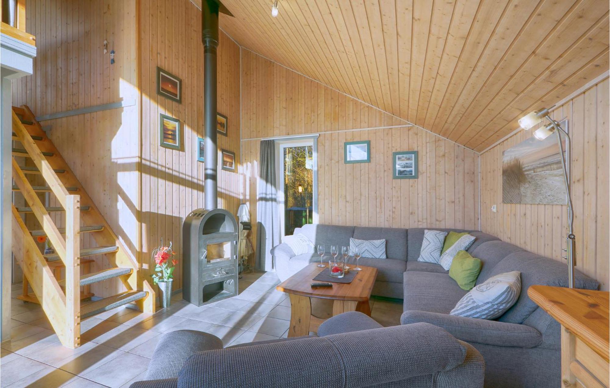 Cozy Home In Rechlin With Wifi エクステリア 写真